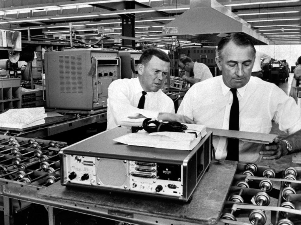 Hewlett and Packard - A deal that made billionaires